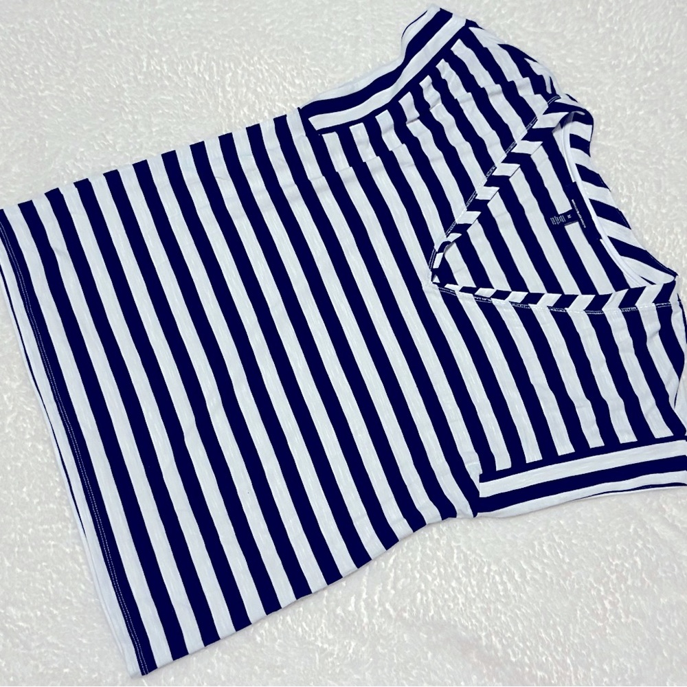 Navy striped t-shirt